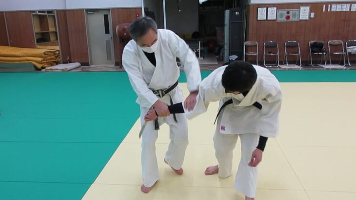 【合気道門司現代武道研究会】　この抑え方は一般の方も知ってて損はないです。肘関節を抑える。