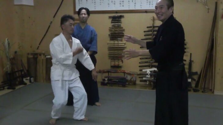 古武道　大東流合気柔術武門会　指先を意識する　指先の方向に技をかける