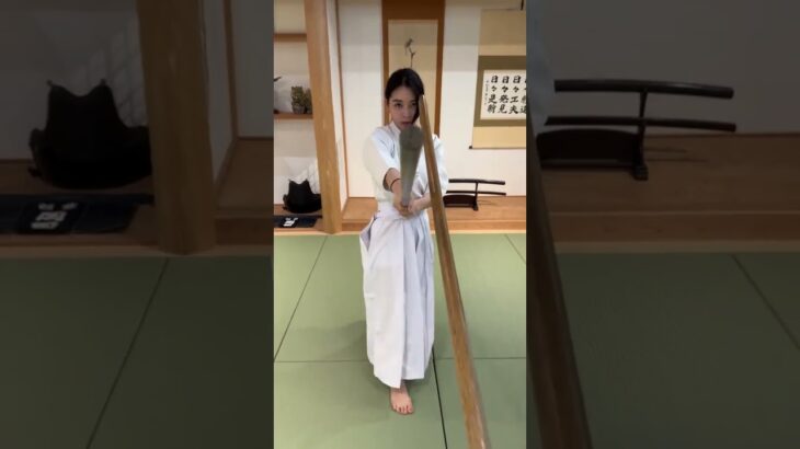 りっちゃん🥋古武道　Xは左下のアイコン画面をタップしてリンクから飛べるよー！インスタ、TikTokもやってます！　#古武道 #武道 #武道家